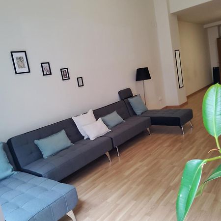 Appartement Nice Duplex à Barcelone Extérieur photo